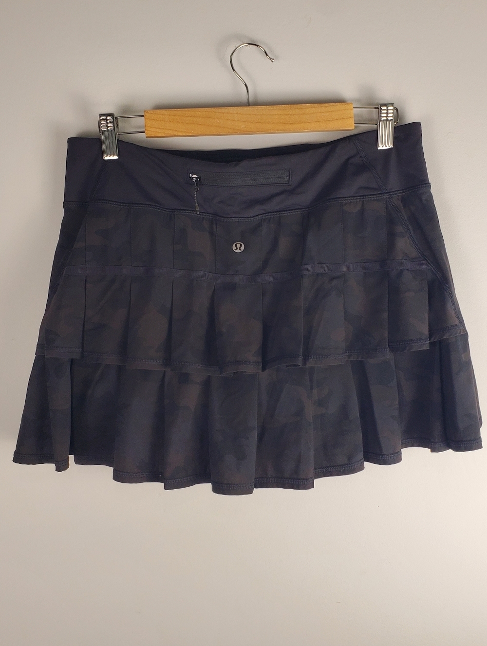 Lululemon Run Pace Setter Skirt Savasana Camo Size 8